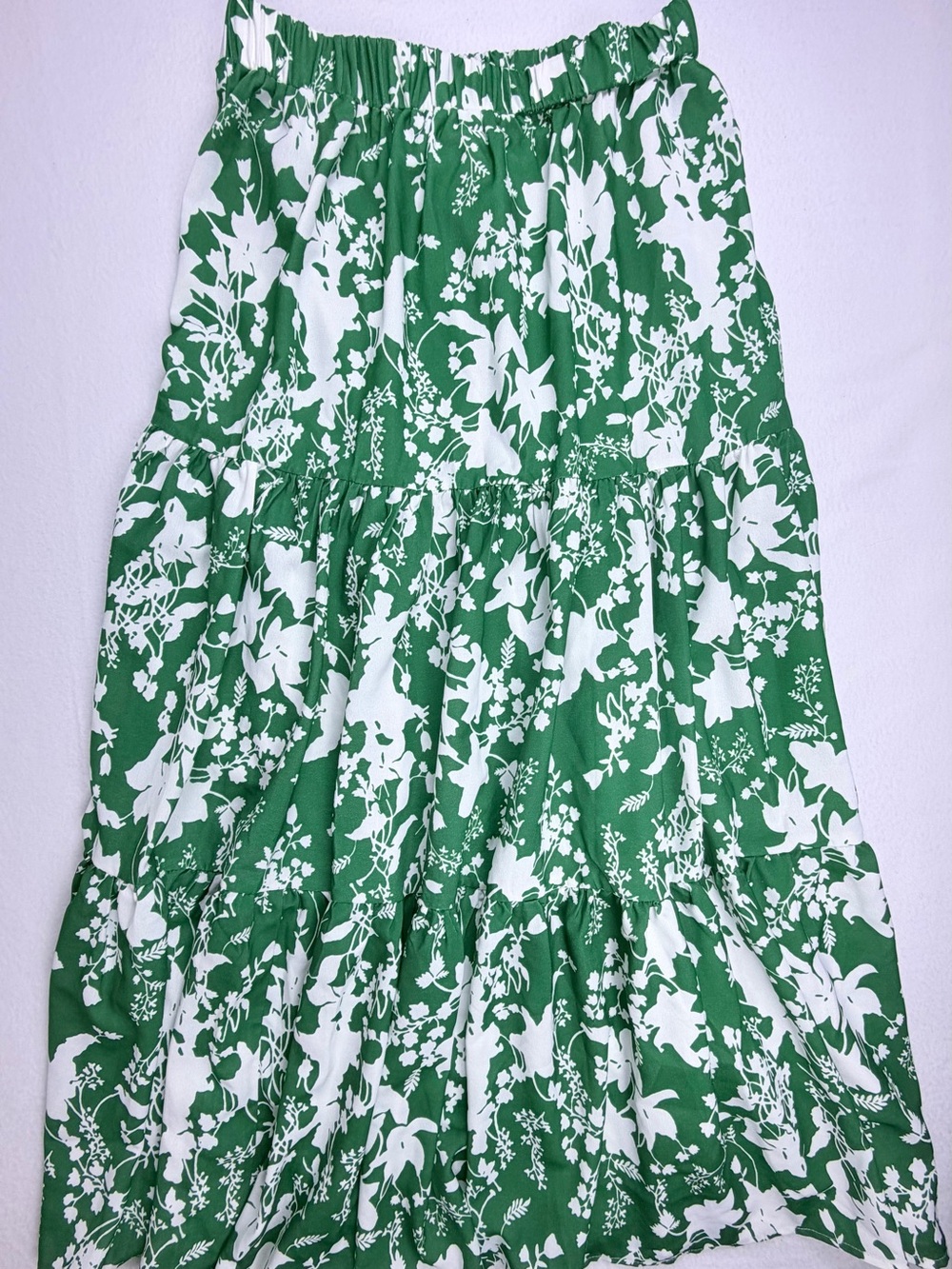 Halara Green White Floral Tiered Maxi Skirt Size Medium Elastic Waist Boho - Picture 2 of 6
